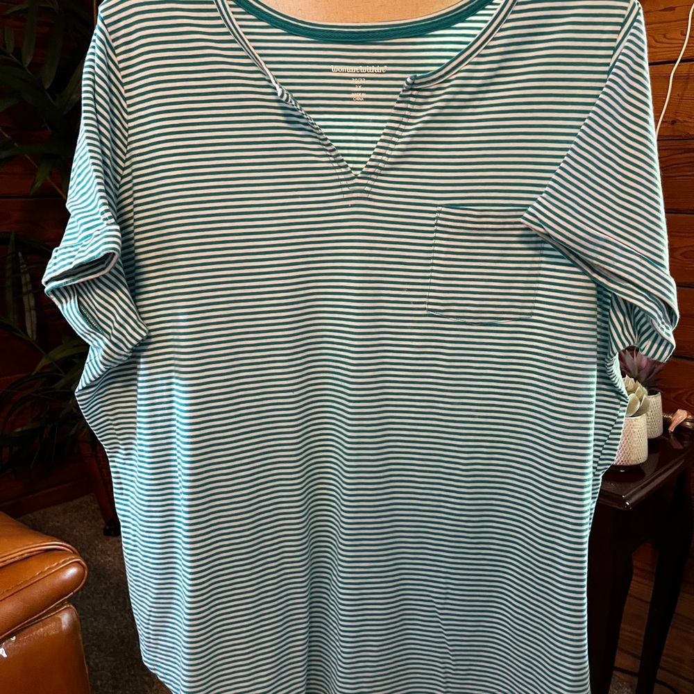 Woman Within 3x/30/32 Teal and White Striped Short Sleeve Tunic(60”B x 31”L)